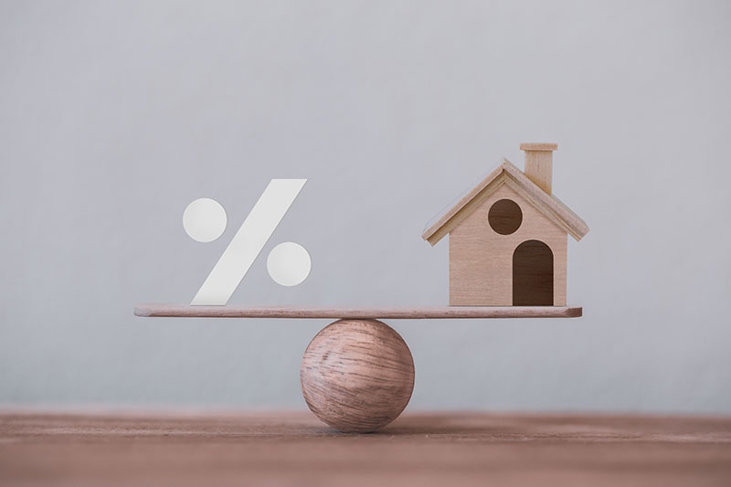 Haus bewerten in Eckenheim – Symbolbild für die professionelle Immobilienbewertung und den Einfluss von Zinsen auf den Marktwert eines Hauses.